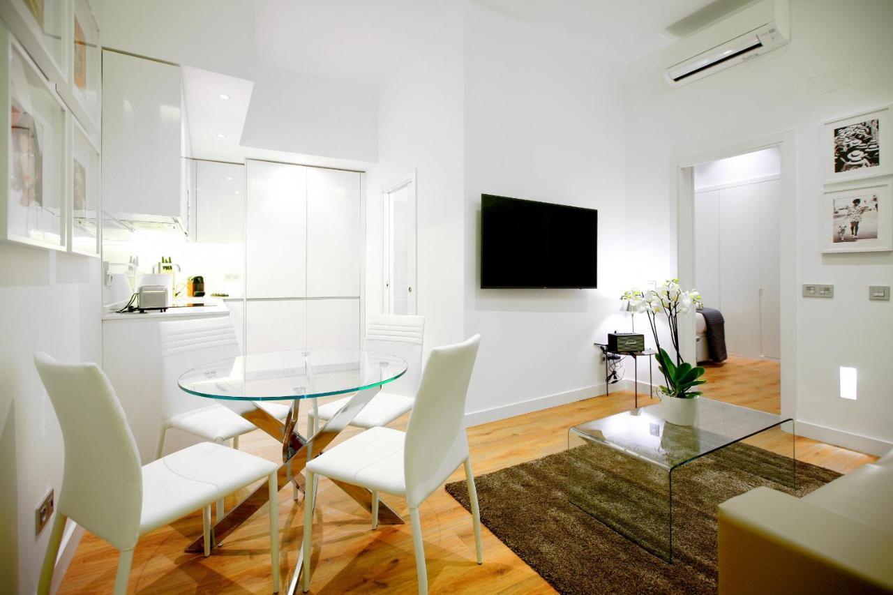 Prado Suite Madrid Eksteriør billede