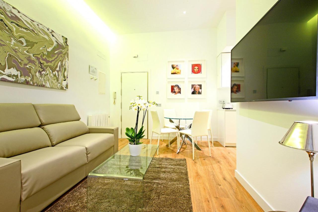 Prado Suite Madrid Eksteriør billede
