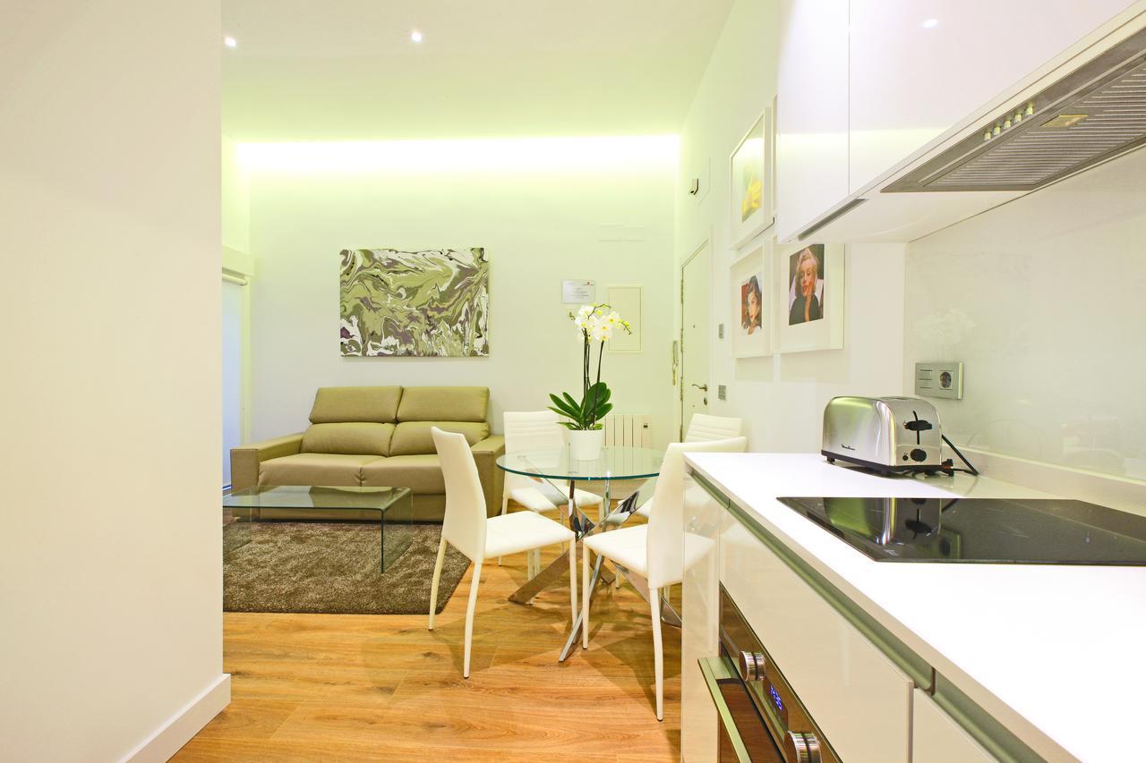 Prado Suite Madrid Eksteriør billede