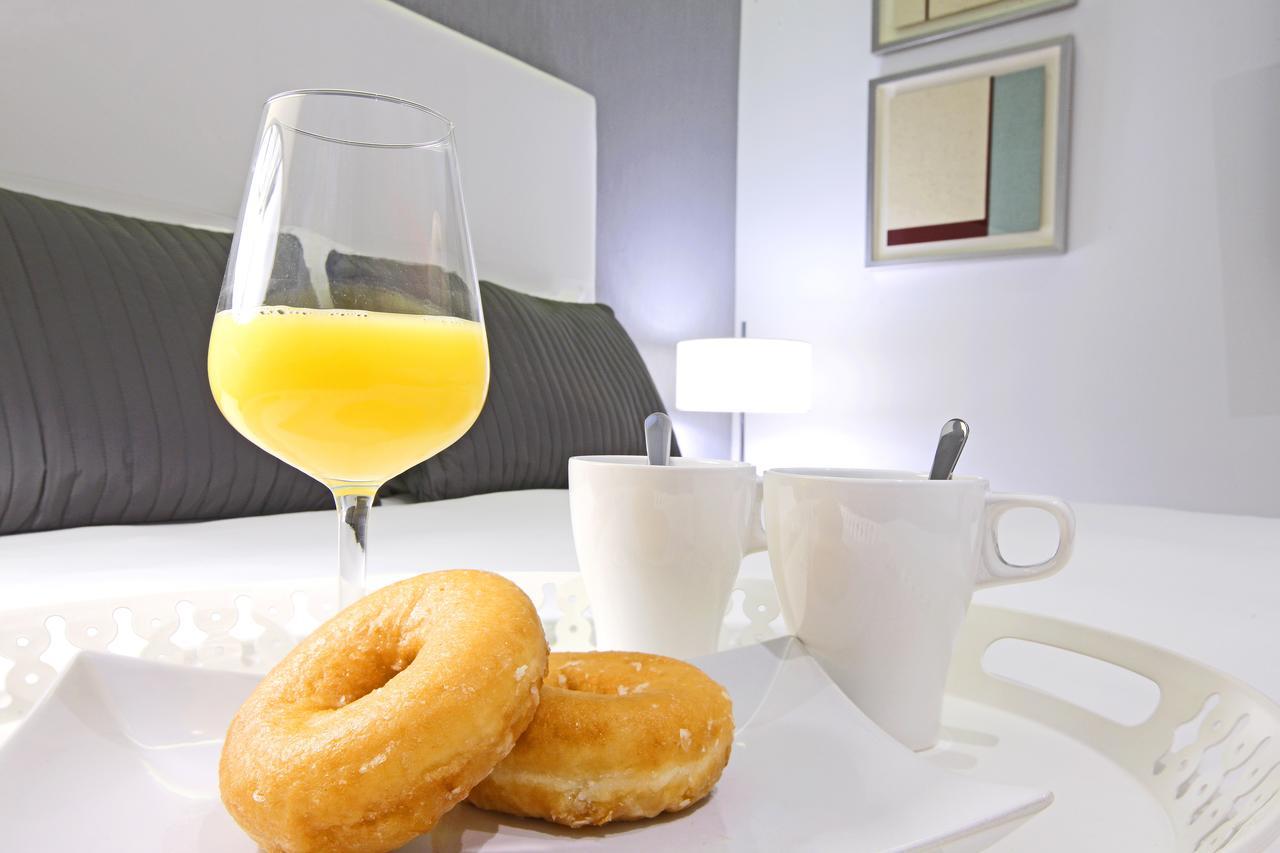 Prado Suite Madrid Eksteriør billede
