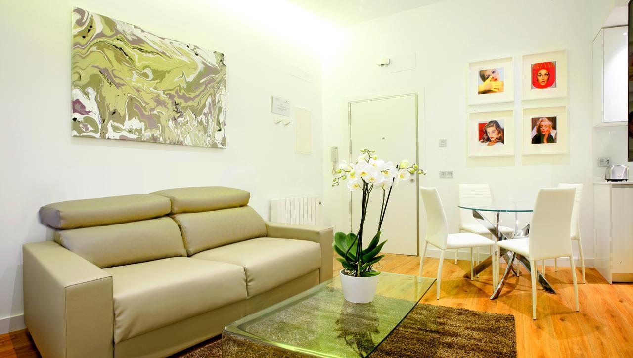 Prado Suite Madrid Eksteriør billede