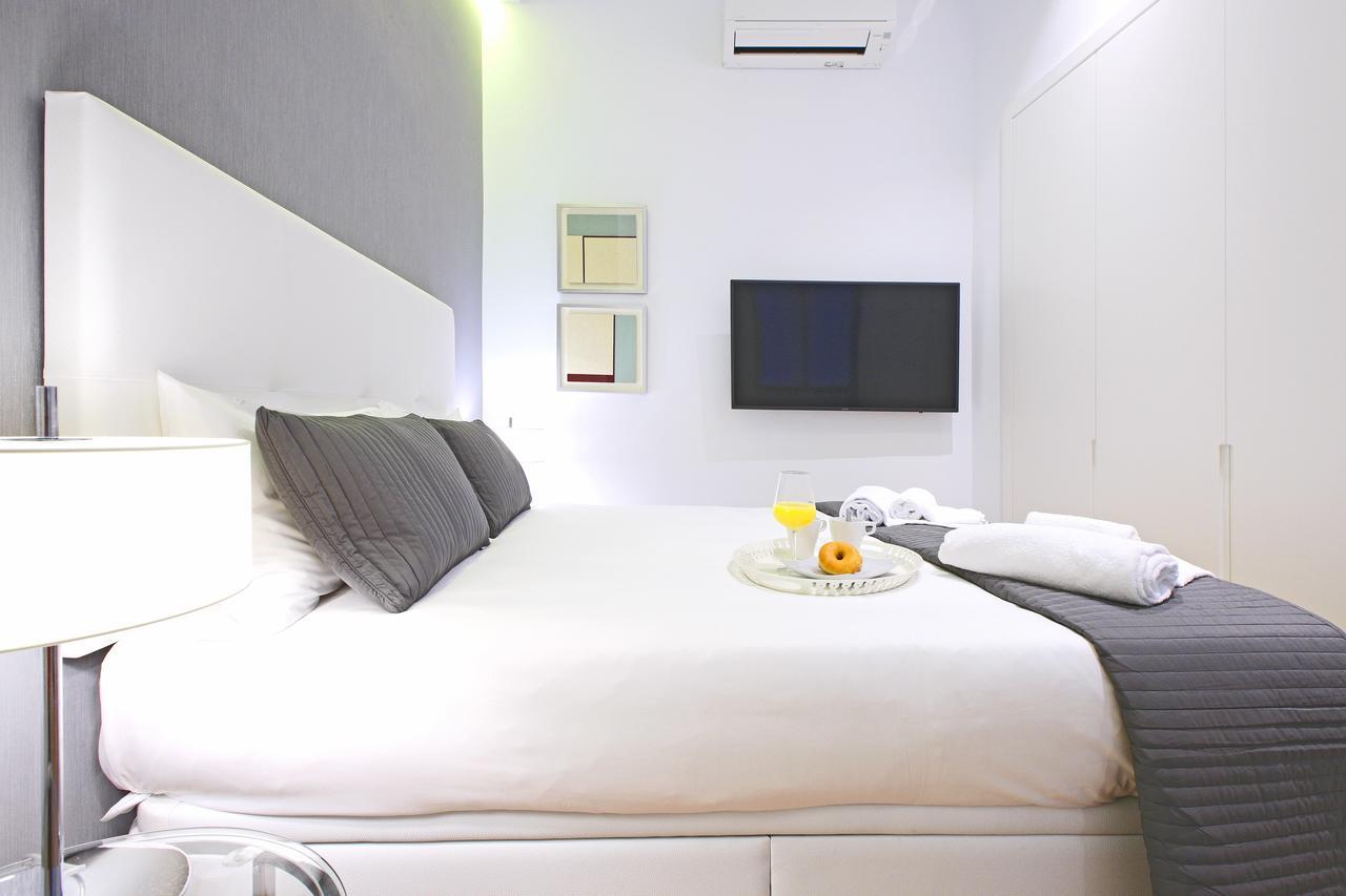 Prado Suite Madrid Eksteriør billede