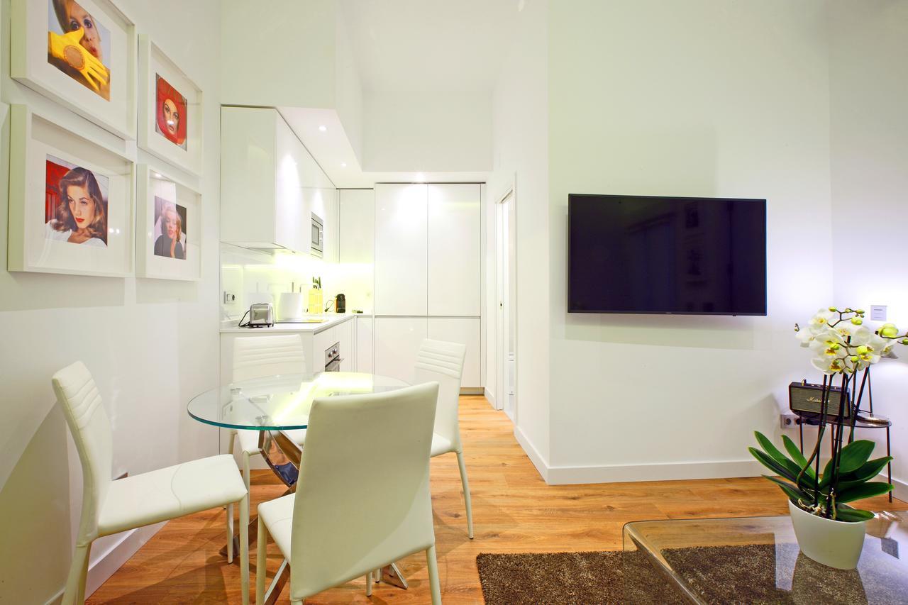 Prado Suite Madrid Eksteriør billede